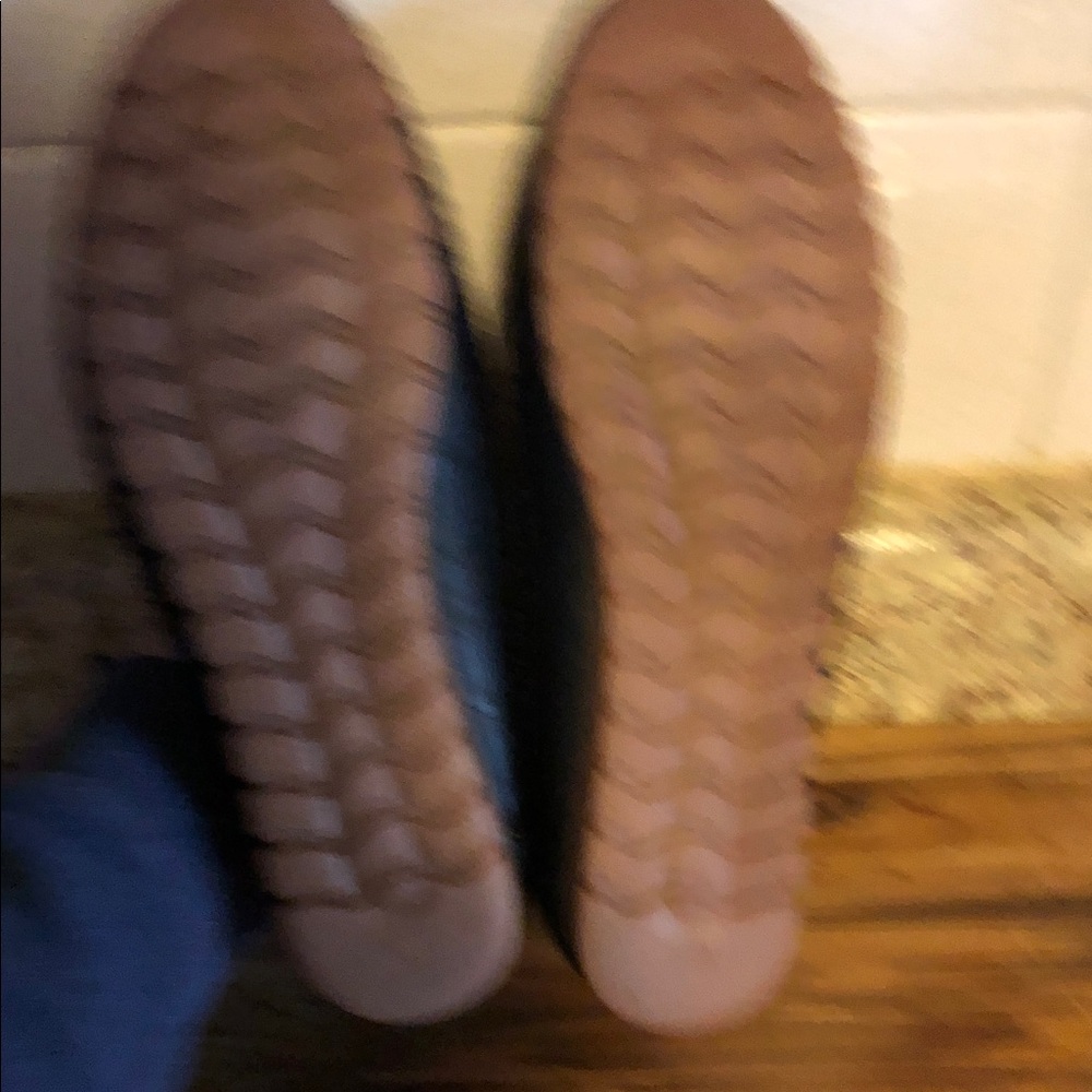 Black Womens Slip-On Moccasin Loafers - Picture 3 of 4